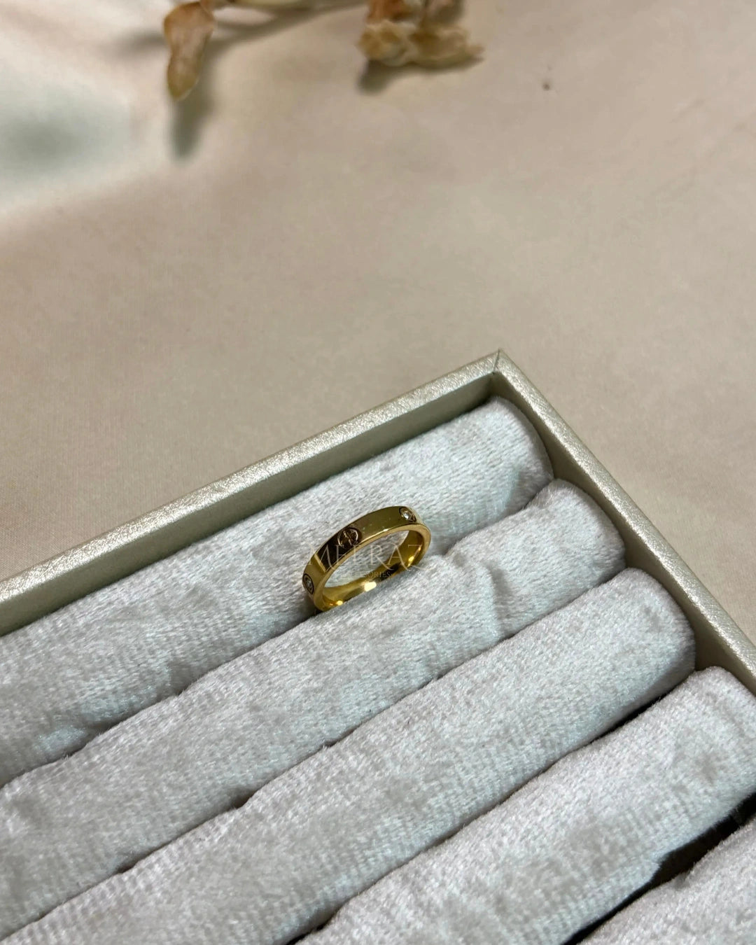 Premium Gold | Love Screw Motif | Band Ring | Stainless Steel