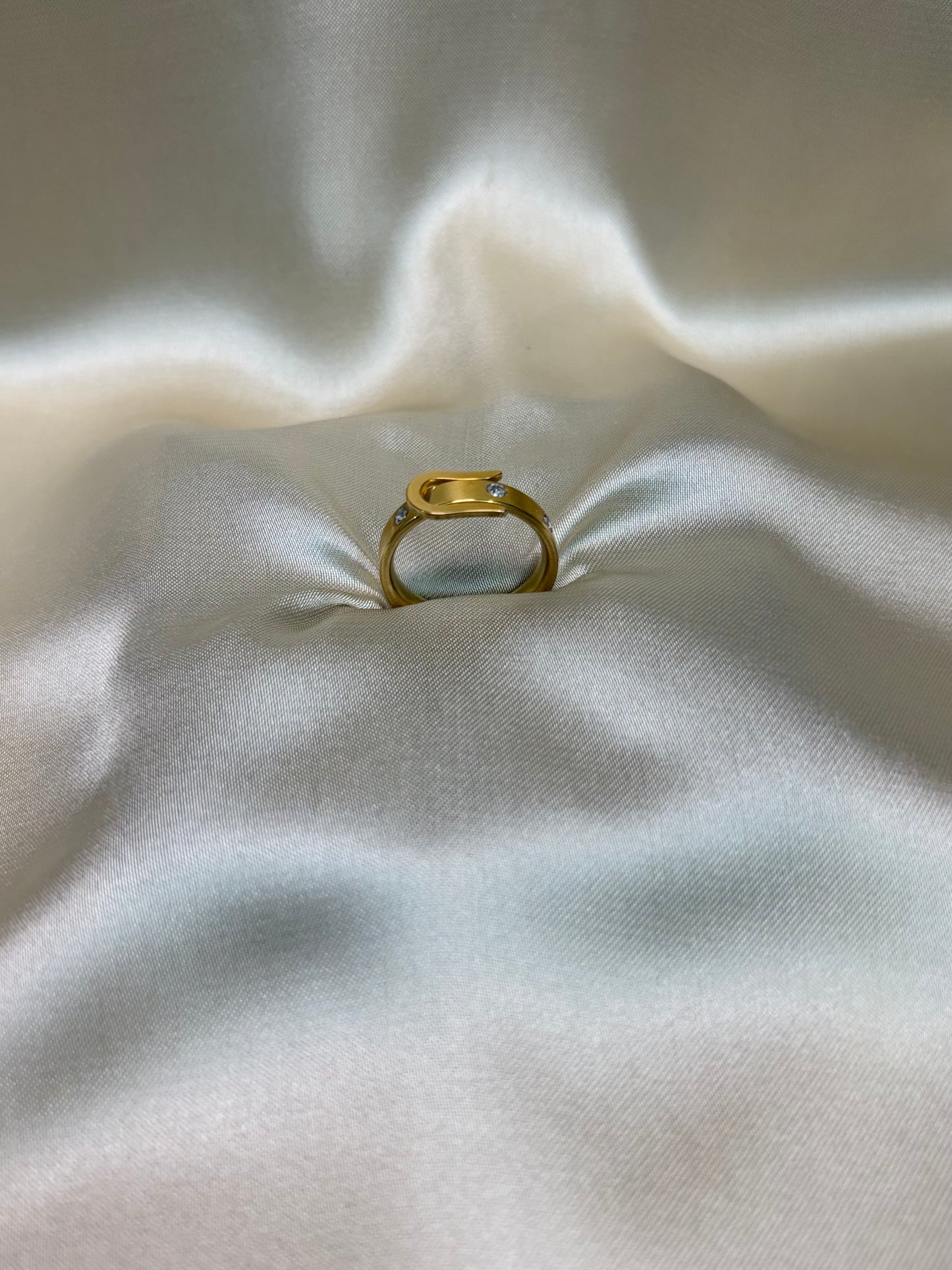 Minimalist Gold | Belt Buckle | Statement Ring