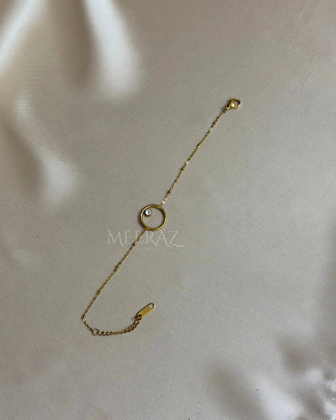 Minimalist | Gold Circle & Crystal Bracelet | Waterproof Stainless Steel