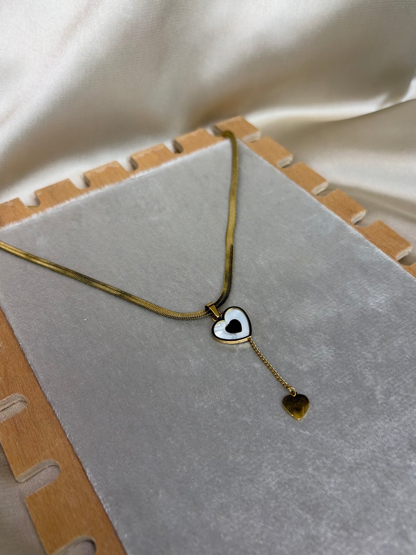 Golden Mother of Pearl Heart | Lariat Necklace | Stainless Steel
