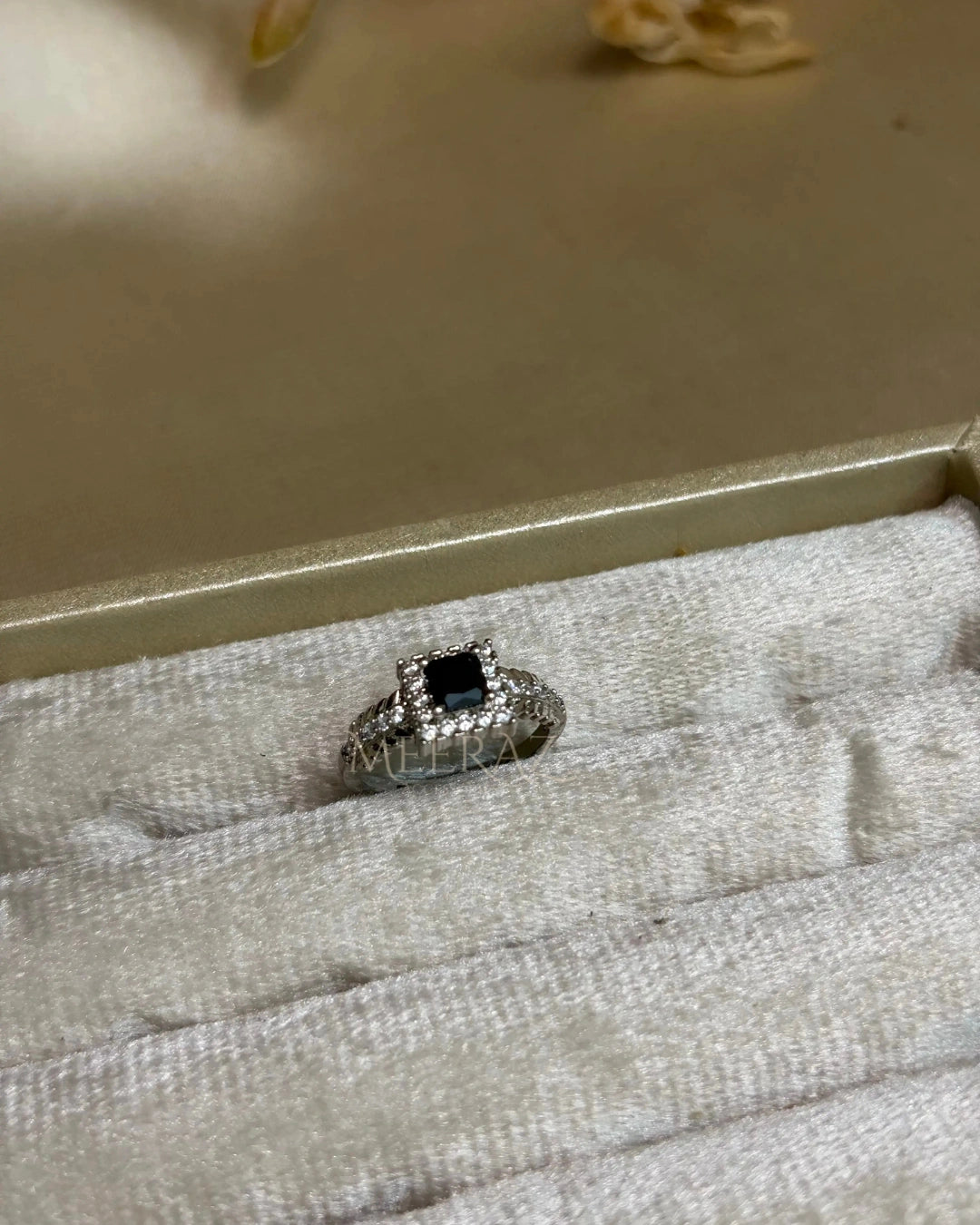 Classic Black | Onyx Square | Halo Ring