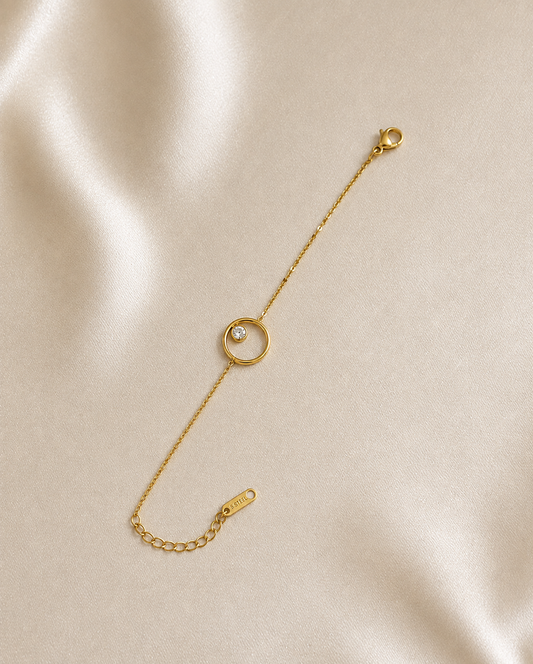 Minimalist | Gold Circle & Crystal Bracelet | Waterproof Stainless Steel